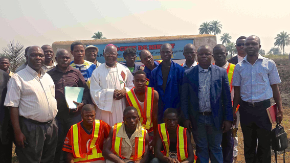 Bau der 1. Berufsschule für Brunnenbauer in der DR-Kongo